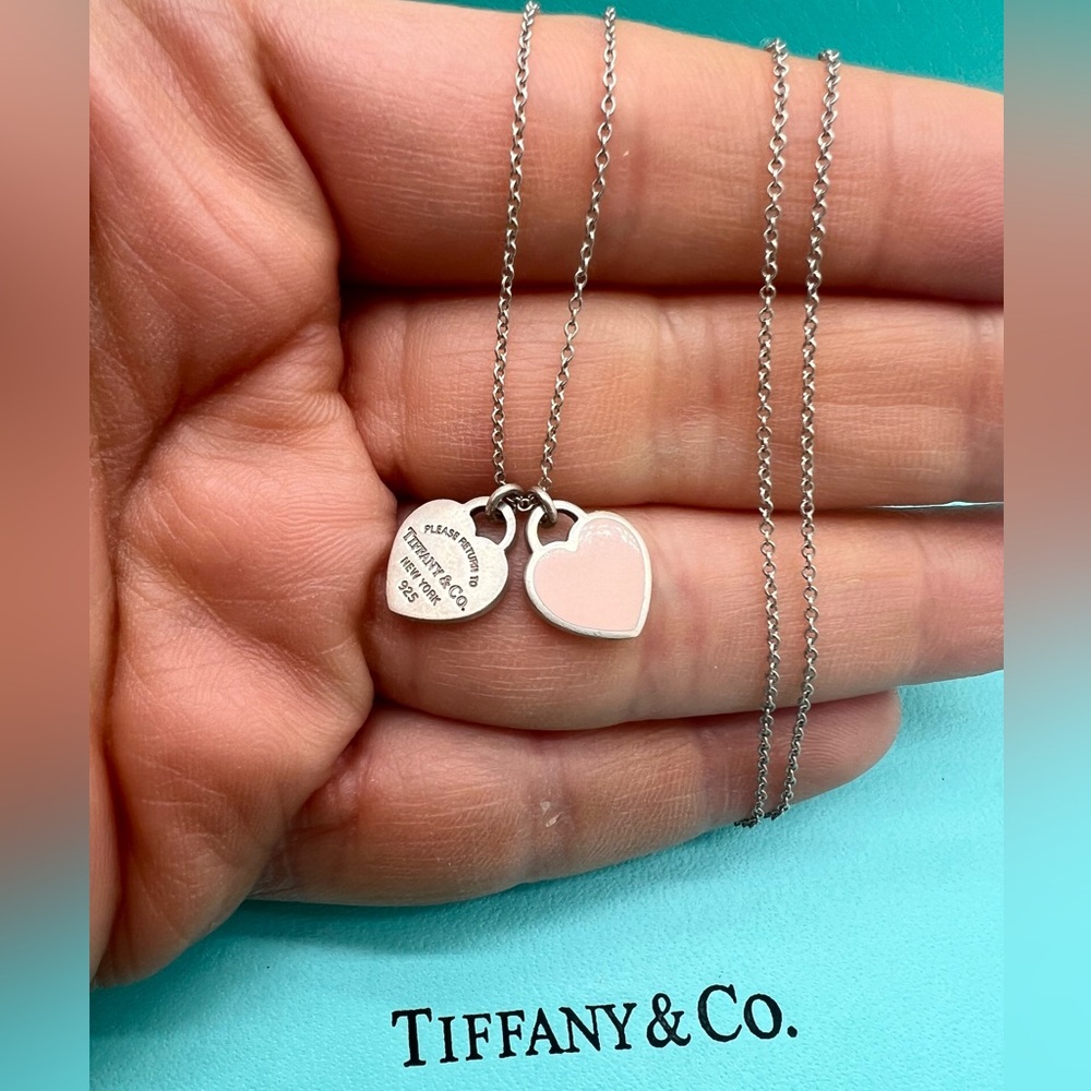 🔴Authentic TIFFANY&CO  Silver RTT double Mini Hearts Pink Enamel Necklace 🔴